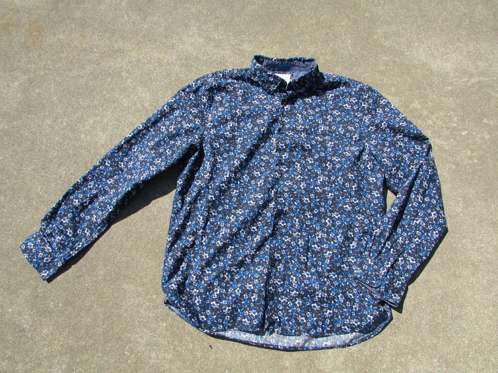Picture 2 of 5