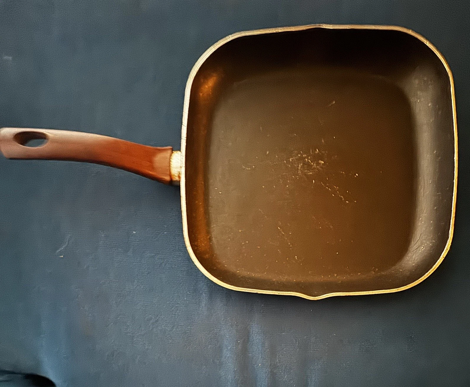 FLONAL 11" x 11" Square Speckled NonStick Fry Pan Pour Spouts Made in Italy READ