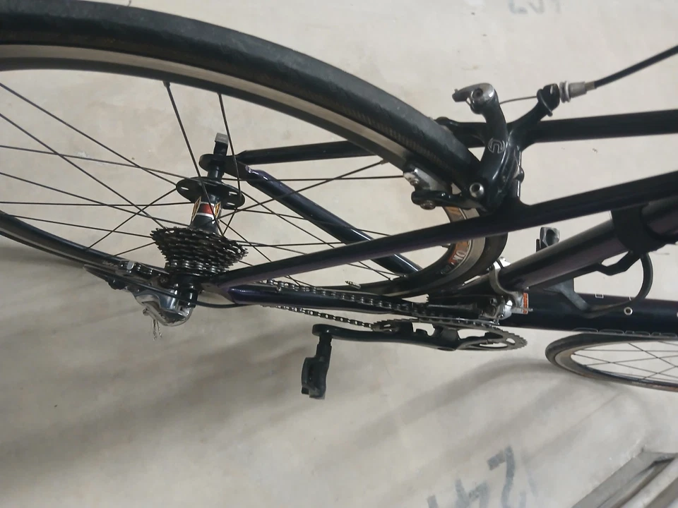 Bicicleta Cannondale Multisport 600 CAD3 púrpura 18 velocidades Foto 4 de 4