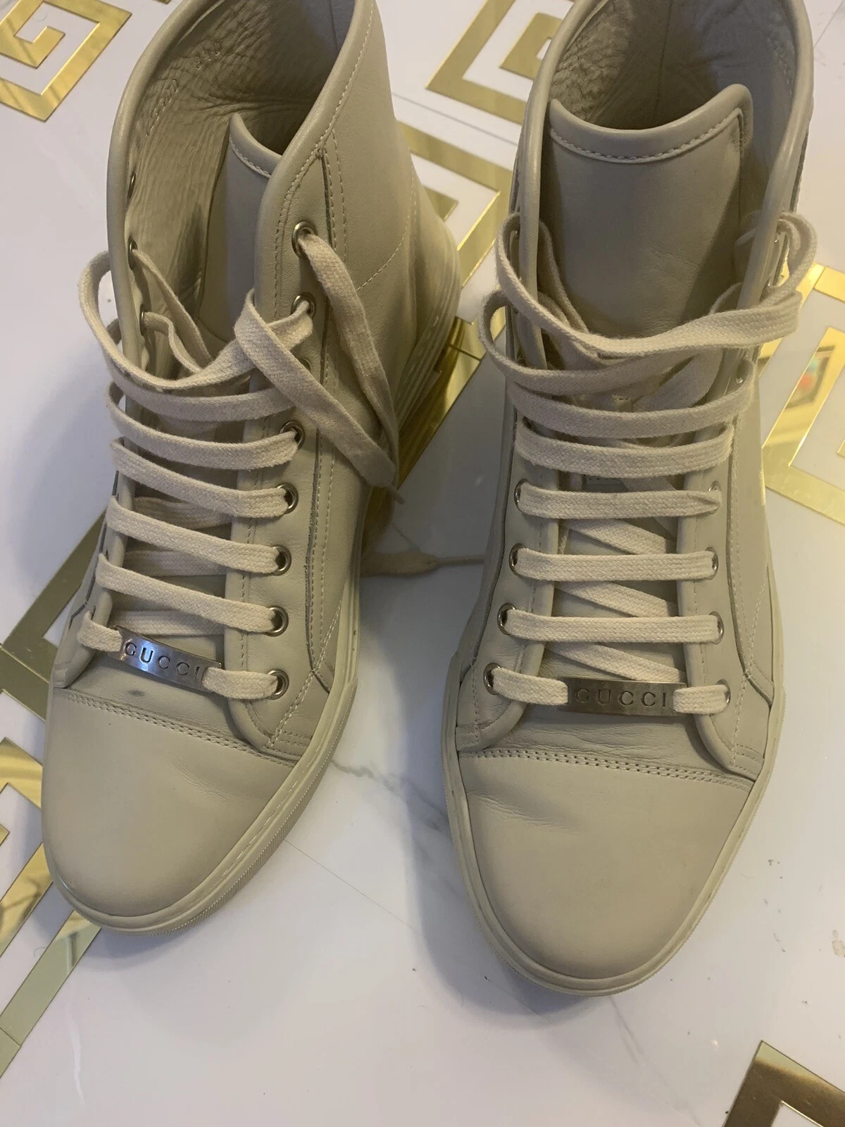 Baskets montantes Gucci logo homme pointure 8,5 US 8 UK cuir gris à lacets