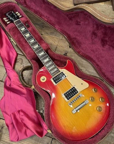 Gibson USA Les Paul Classic 1996 Cherry Sunburst w/Hard case Safe Packing