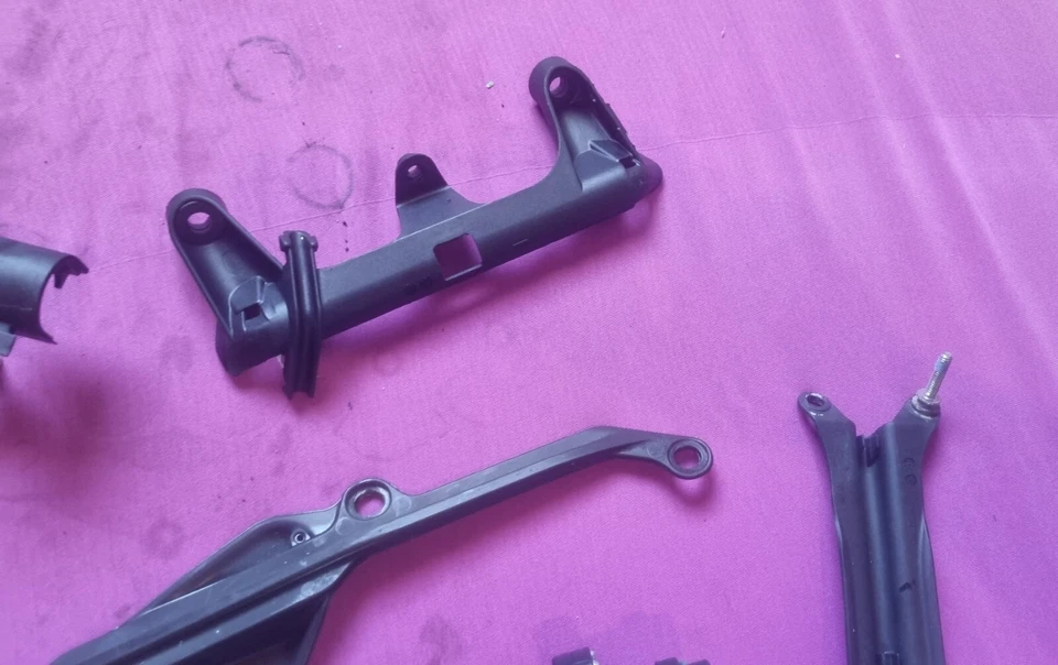 Ducati Panigale 1199 899 1299 Verkleidung  Innenverkleidung Halter - Bild 4 von 4