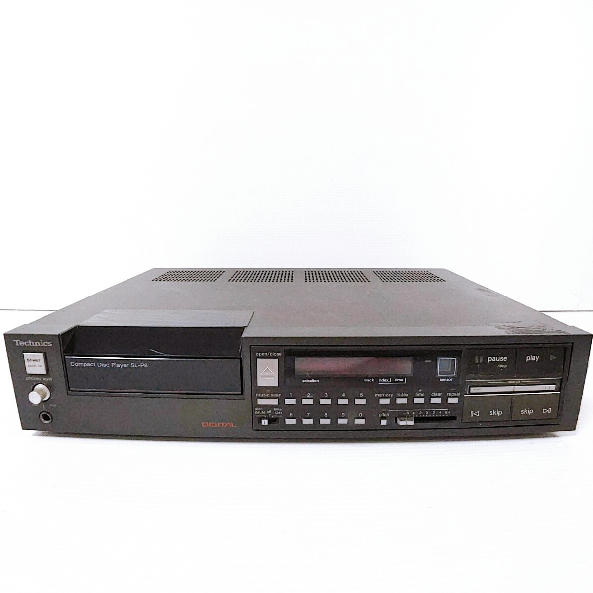 JUNK Technics SL-P8 CD COMPACT DISC PLAYER 1984 For Parts or