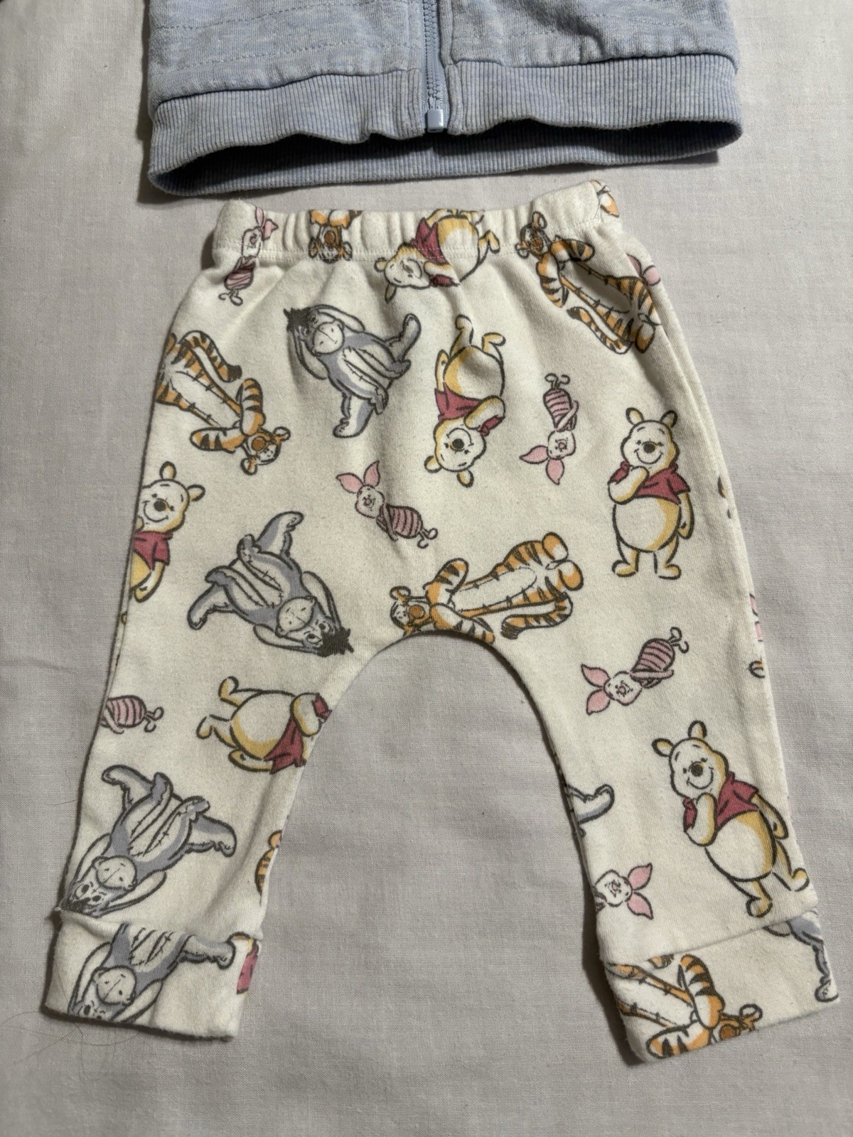 Winnie the Pooh Disney Parks Baby Outfit Set Pants Hoodie With Ears Sz 3 Months
