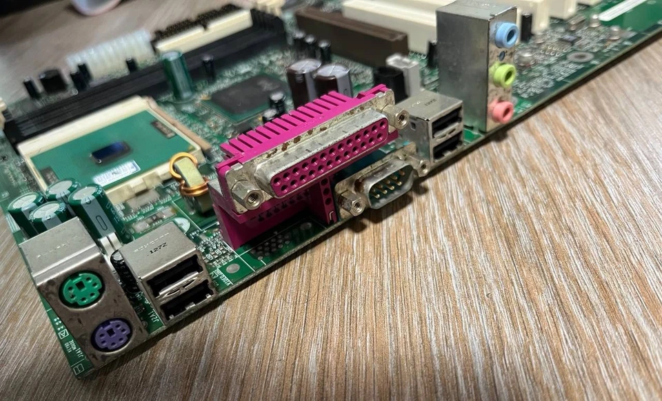 Intel D815EPEA2 PGA370 Motherboard + Pentium III 1GHz +512MB RAM + S3 Trio3D - Image 4 of 4