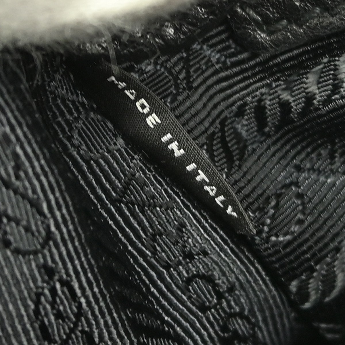 BUYIT Prada Black Leather 2way Handbag 180/BT0962 NQ03966 thumbnail 8