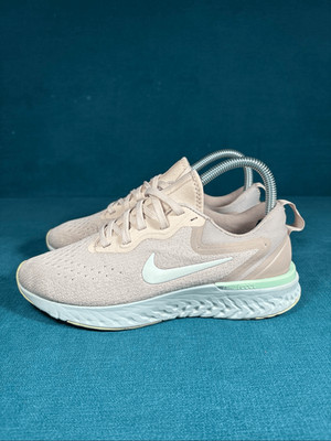 Nike Odyssey React 2 Flyknit Women s 6.5 Pink Running Shoes AO9820-201