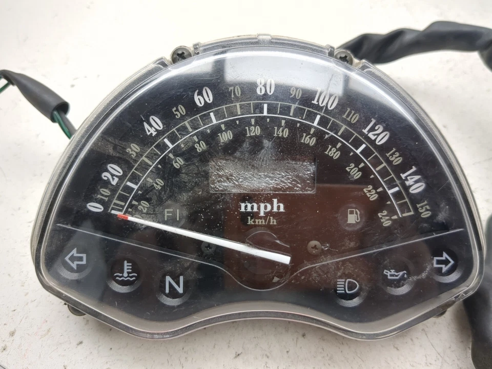 Exibição de tacômetro velocímetro calibre 04-08 Honda VTX1800R VTX 1800 - Imagem 2 de 4