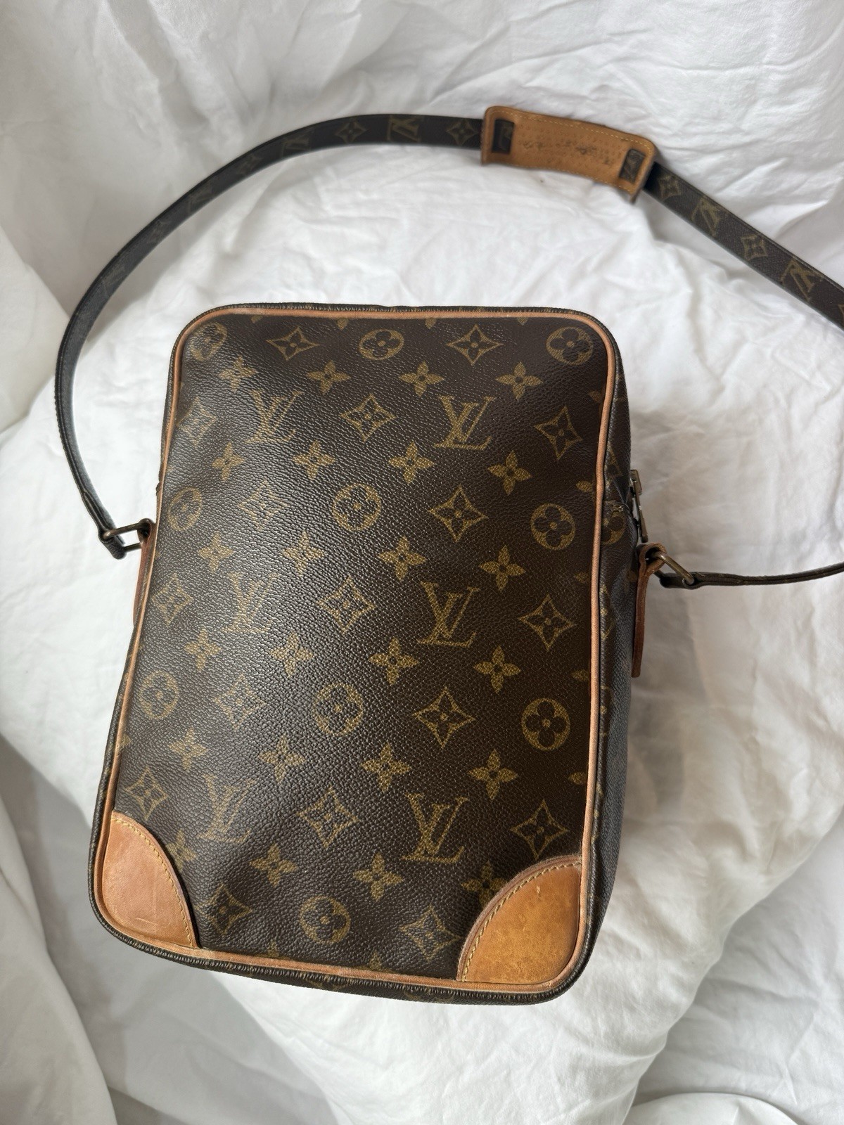 ✨  Vintage Louis Vuitton Amazone Monogram Crossbody Bag 1984 France ✨ image 4