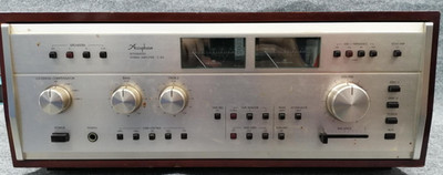 Accuphase E-303 Integrated Amplifier Transistor 100V 117V 220V 240V/50Hz 60Hz