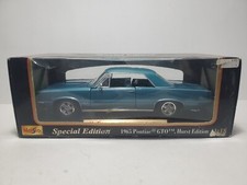 1965 Pontiac GTO Hurst Edition Maisto Special Edition 1:18 Scale Diecast Car