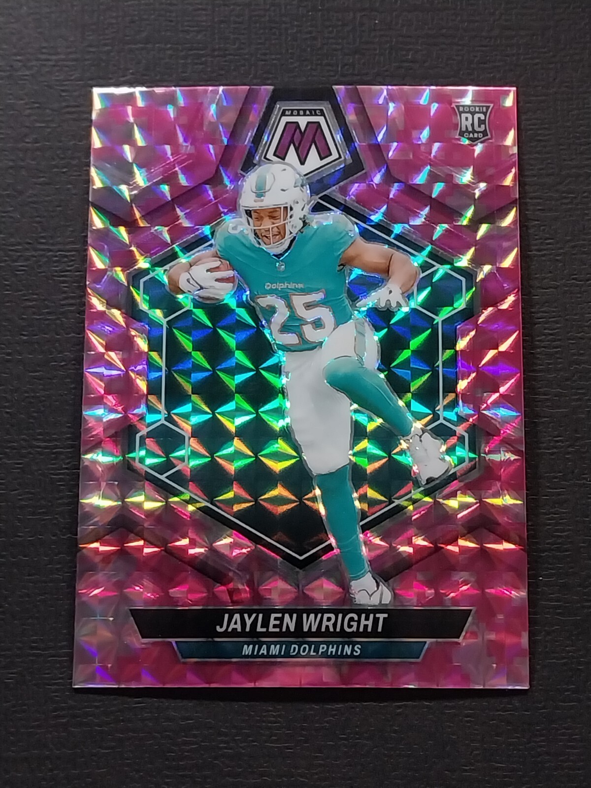 JAYLEN WRIGHT RC 2024 Panini Mosaic Pink Camo Prizm #383 Miami Dolphins Rookie