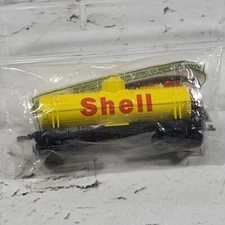 Vintage Atlas Train Tanker Shell Oil Gasoline Promo HO Diecast Yellow