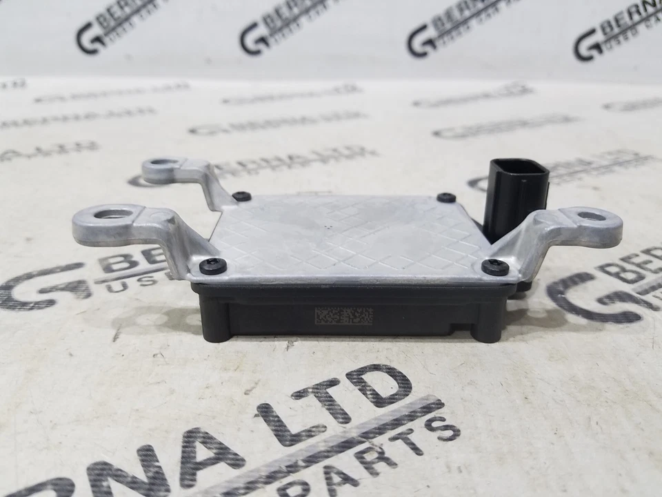 GENUINE NISSAN MICRA 2016-2022 FRONT CRUISE DISTANCE RADAR SENSOR 28438-5FA6A - Image 3 of 4