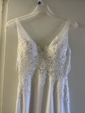 Wedding dress by Camille La Vie size 4. Ivory 