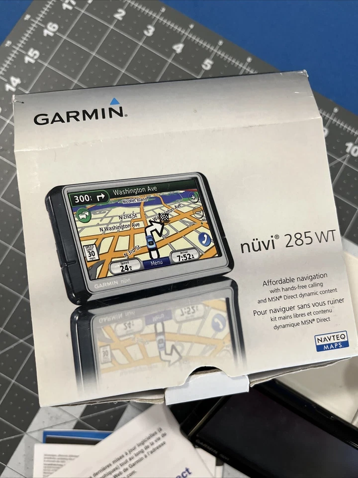 Garmin Nuvi 285 WT Microsoft Direct Hands Free Calling w/Accessories Navigation - Image 2 of 4
