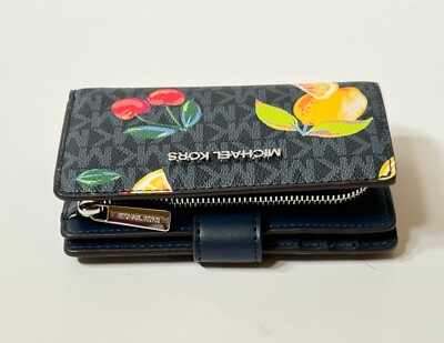 MICHAEL KORS JET SET TRAVEL MD BIFOLD COIN ZIPPER WALLET MK