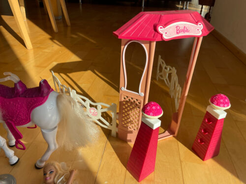 Konvulot Barbie Pferde und Puppen davon 1 Pferd mit Batterie - Bild 5 von 5