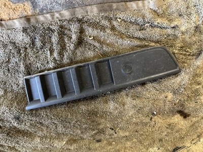 SKODA YETI FRONT BUMPER Grill FOG LIGHT COVER CAP Left Trim 5l0853665b Sensor