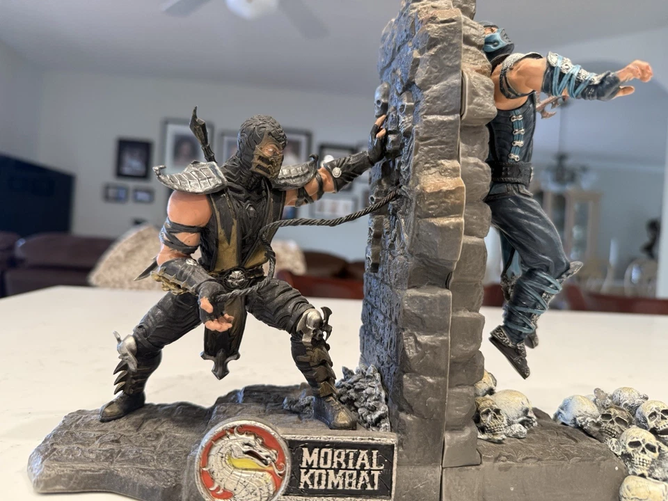 Sujetalibros Mortal Kombat 9 Edición Coleccionista Scorpion Sub-Zero *COMPLETO* Foto 2 de 4