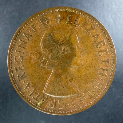 1967 Great Britain 1 Penny Elizabeth II Britannia Nearly