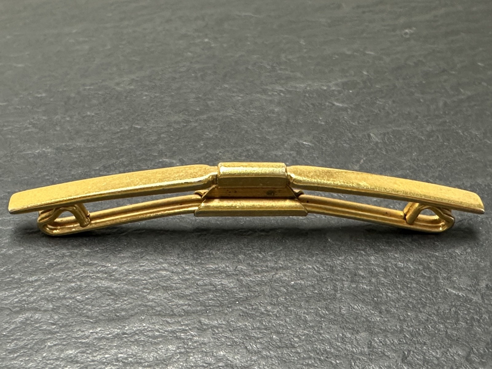 TWO VINTAGE SWANK GOLD TONE COLLAR BAR CLIPS M220