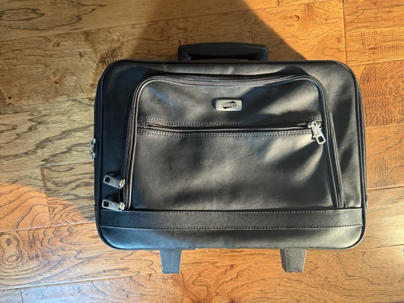 rolling laptop bag