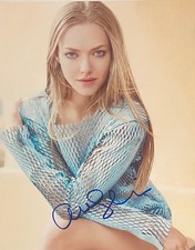 Housemaids AMANDA SEYFRIED SIGNED 8x10 Photo - VIDEO PROOF