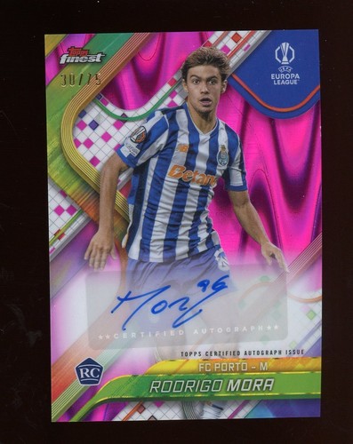 2024 Topps Finest UEFA Chrome Rodrigo Mora RC Rookie Auto Pink Lava 30/75