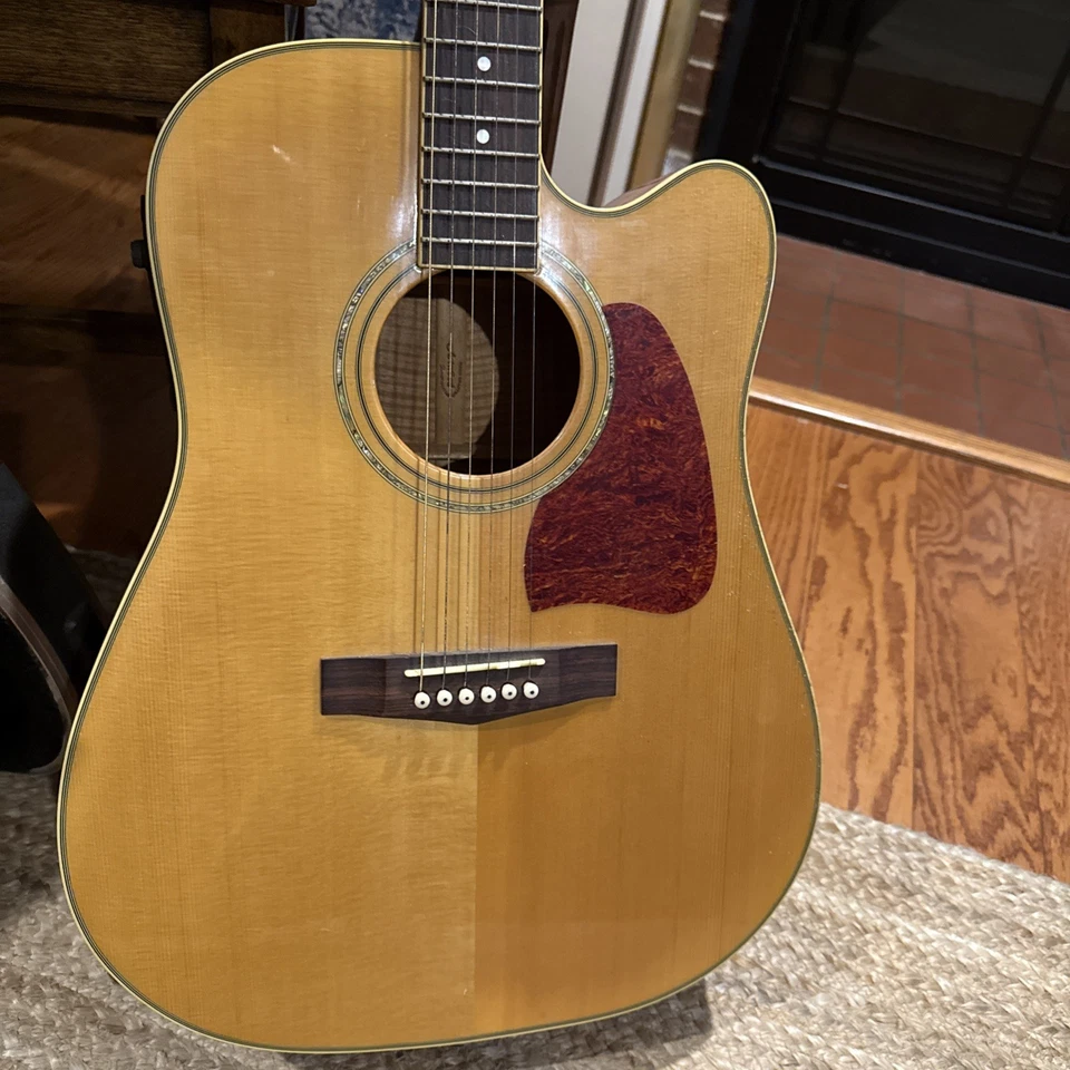 Guitarra Eléctrica Acústica Ibanez AW200CE 2001 Corea Fishman Prefix Plus Arce Foto 2 de 4