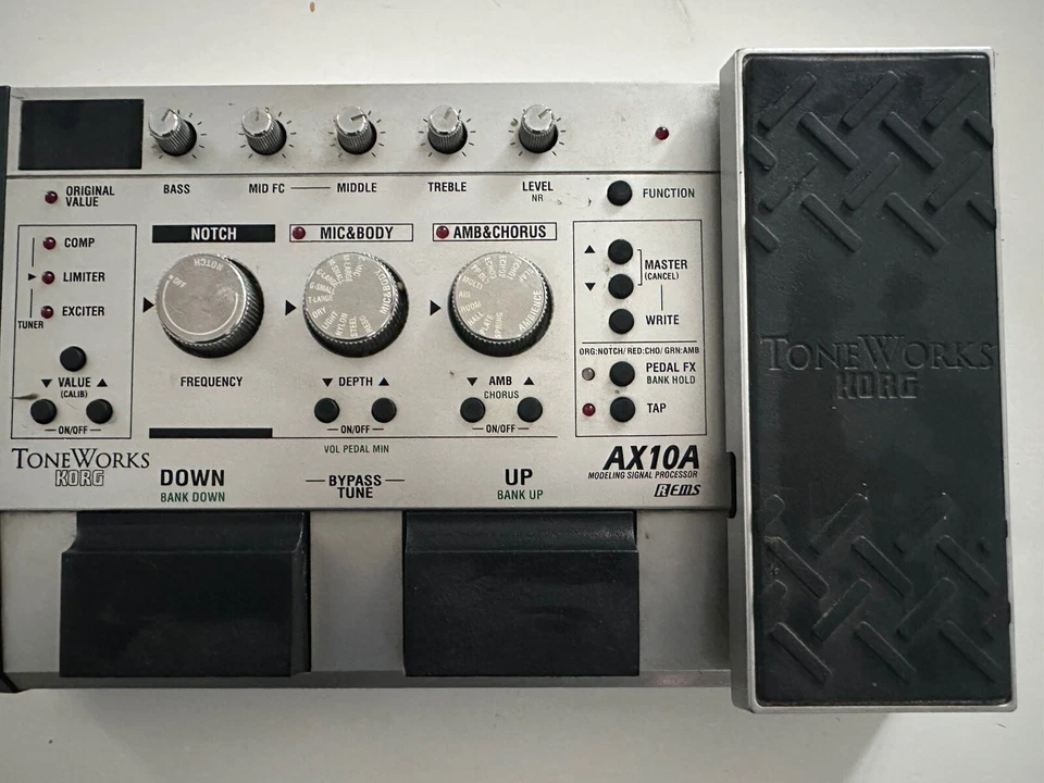 KORG AX10A Electric Acoustic Guitar Multi Effect Pedal Fonctionne Rare Toneworks - Photo 2/4