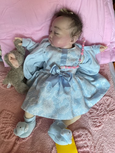 Reborn Baby Doll with visible Veins.Aria-Rose, Weighted &cuddly. - Picture 3 of 12