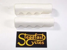 White finger Grips set motorcycle chopper bobber for 1" bars vintage style