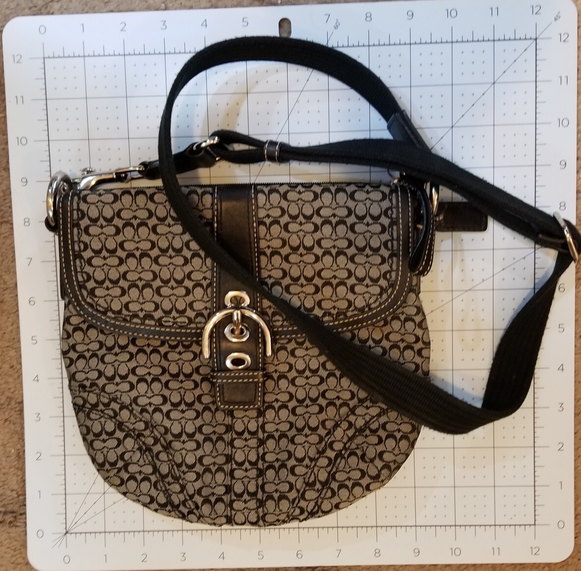 Cute Authentic COACH #44718 Soho Signature Swingpack - Black