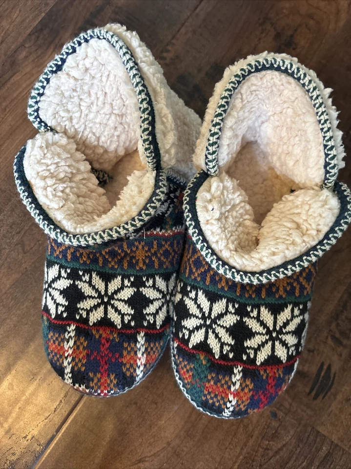 Botas chinelo femininas Muk Luks média 9-10 pele sintética parte inferior de plástico floco de neve - Imagem 2 de 4