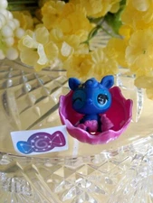 Hatchimals Colleggtibles Cosmic Candy SWEET DEERALOO & STICKER & HATCHED EGG