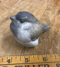 STUNNING VINTAGE ROYAL COPENHAGEN PORCELAIN SPARROW FIGURE 1519