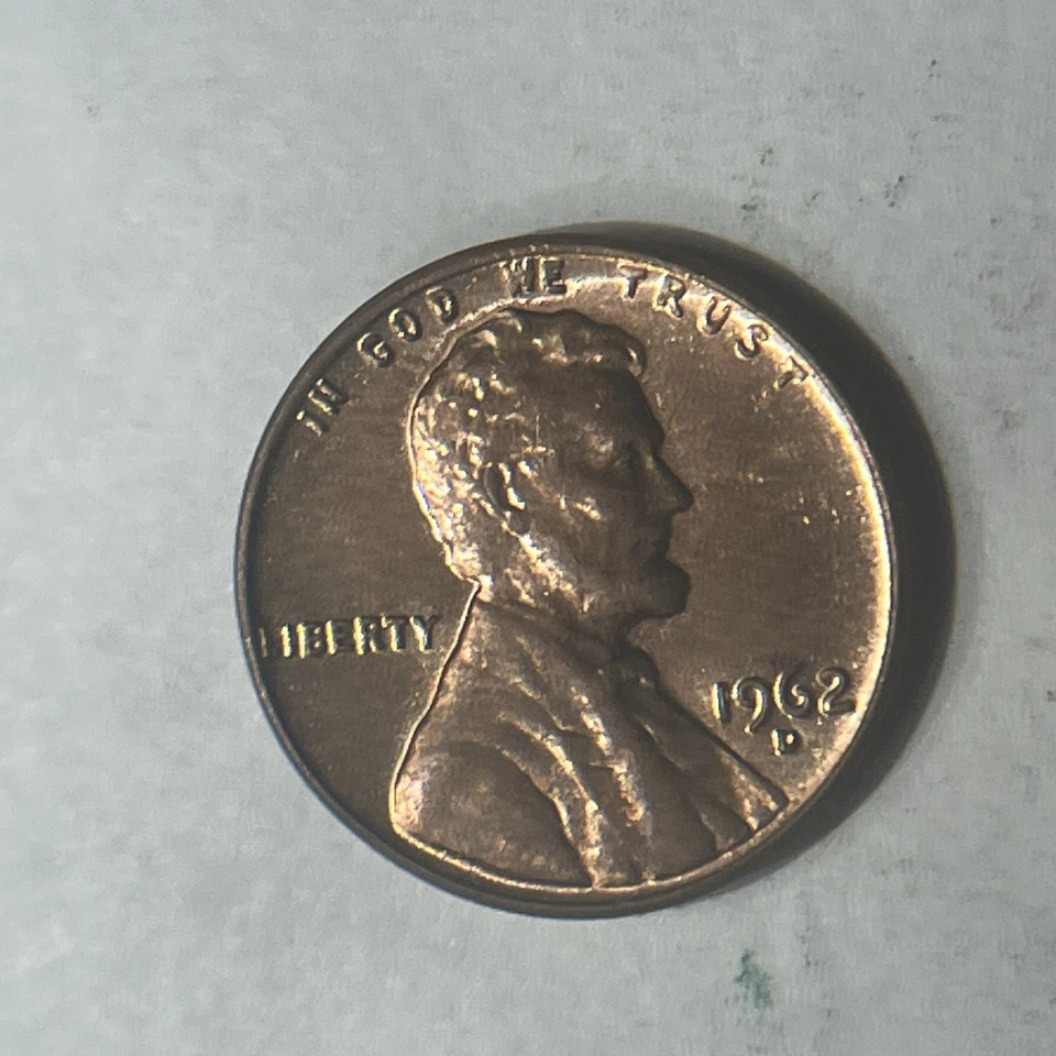 1962-D 1C RD Lincoln Cent VF Off Center Mint Wording On Rim - Image 2 of 4