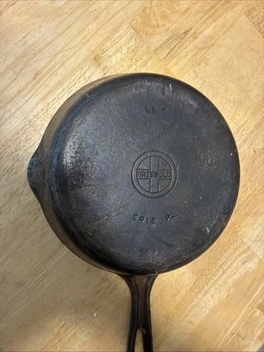 Griswold Cast Iron Skillet, #6, 9-in Vintage Erie, PA USA Large Logo 699 E Flat