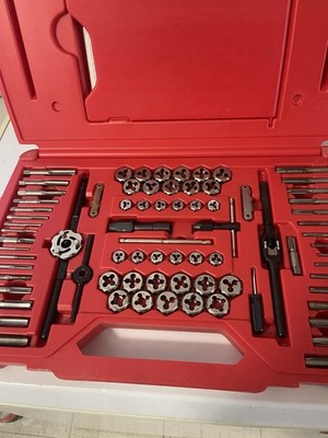 Snap On TOOLS Tap And Die Set 76 Piece Metric And Standerd SET