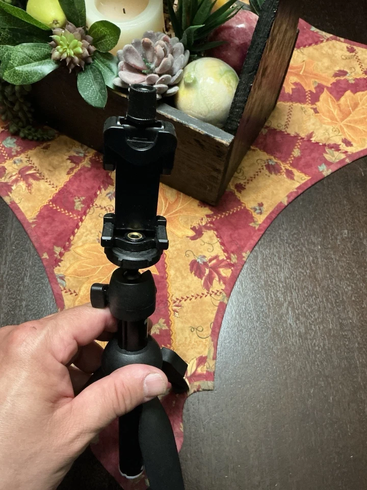 Tripé portátil YunTeng YT-9928 2 em i bastão de selfie + obturador remoto para foto - Imagem 2 de 4