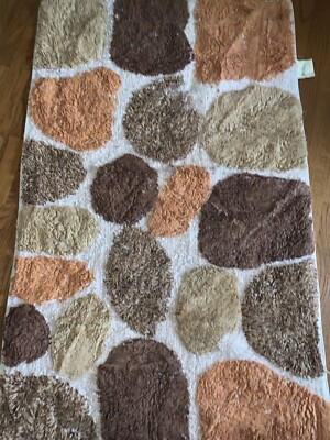Chesapeake merchandising Cobble Stone 27.5 X 47  Used Floor Accent Rug  tw11j
