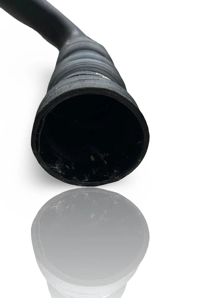 Mercedes-Benz C-CLASS 1997 TURBO INTERCOOLER PIPE HOSE a2025281008  - image 3 of 4