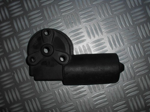 Schutzkappe Scheibenwischermotor 13849801 BMW 524td E34