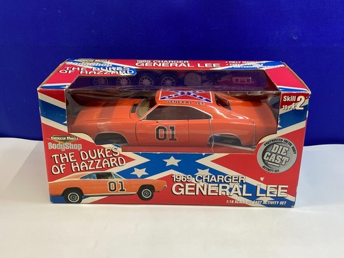 ERTL 1/18 SCALE BODY SHOP THE DUKES OF HAZZARD GENERAL LEE 1969 DODGE CHARGER