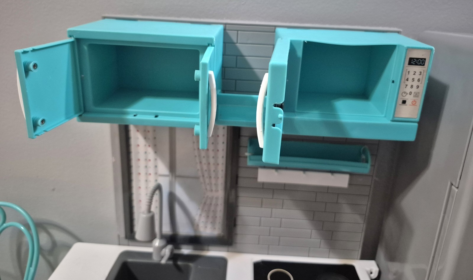 Our Generation Doll Kitchen Set Refrigerator With Kitchen Accessories For 18"