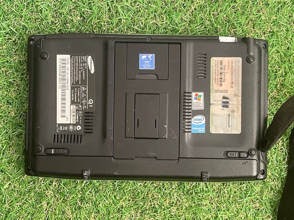 Samsung NP-Q1 Ultra Mobile PC UNTESTED (C282) - Image 2 of 3