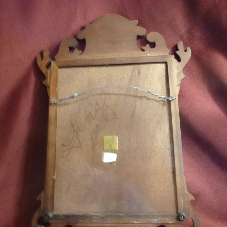 Espejo de pared Chippendale con marco de caoba de The Bombay Company 18,5" x 12"- usado en excelente estado Foto 2 de 4