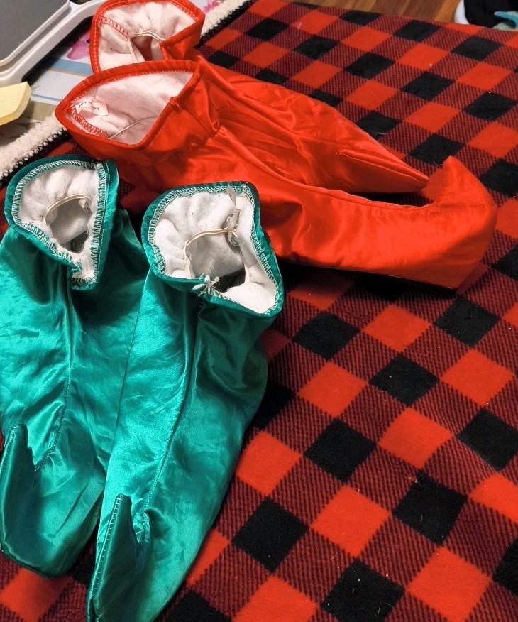  Vintage Elf Shoes Red Or Green Vinyl Sole Santa Costume Christmas W 9- 10? 