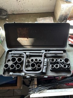 STAHLWILLE Steckschlüsselsatz im Metallkasten Vintage